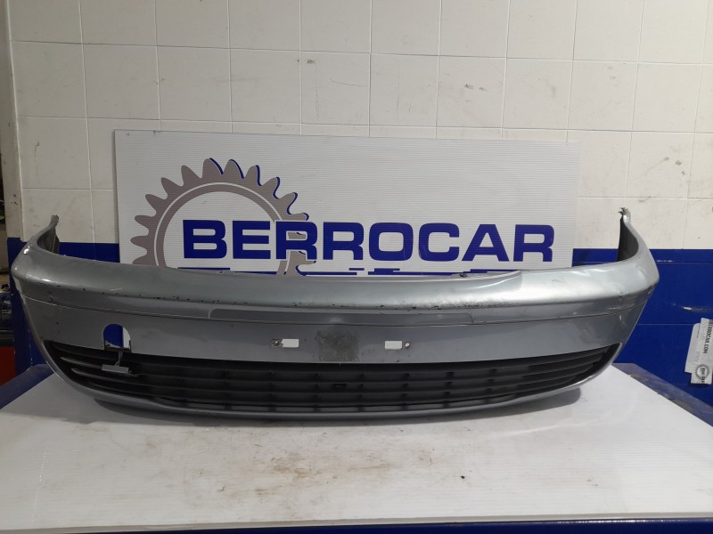 Recambio de paragolpes delantero para opel zafira a elegance referencia OEM IAM 90580620  