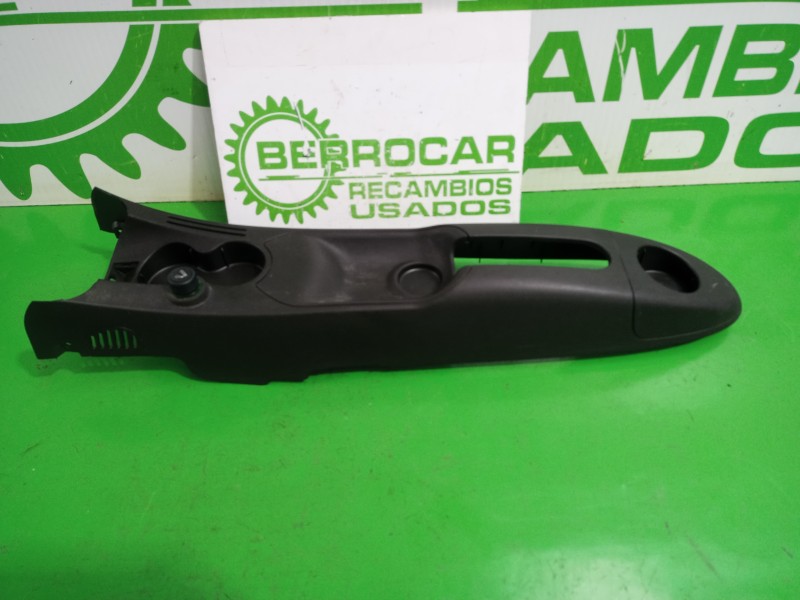 Recambio de consola central para lancia ypsilon (101) 1.3 multijet 16v argento (10.2006) referencia OEM IAM 735322094  