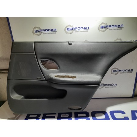 Recambio de guarnecido puerta trasera derecha para renault laguna ii (bg0) 1.9 dci diesel fap referencia OEM IAM 7701067017  