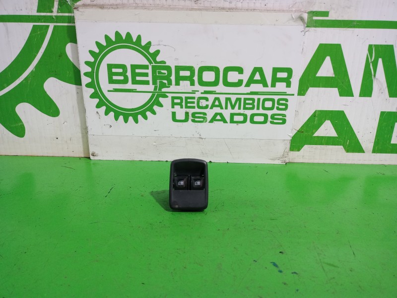 Recambio de mando elevalunas delantero izquierdo para renault kangoo profesional referencia OEM IAM 254110431R  