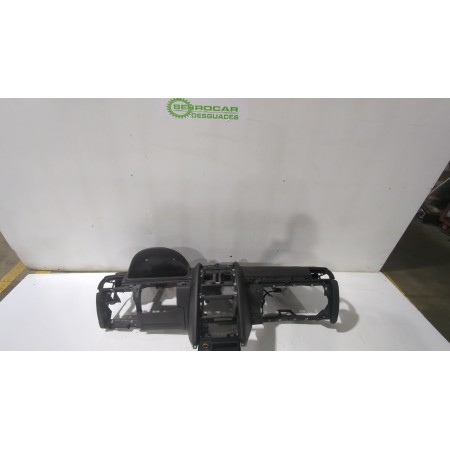 Recambio de salpicadero para peugeot 407 (6d_) 1.6 hdi 110 (6d9hzc, 6d9hyc) referencia OEM IAM 8211HW  