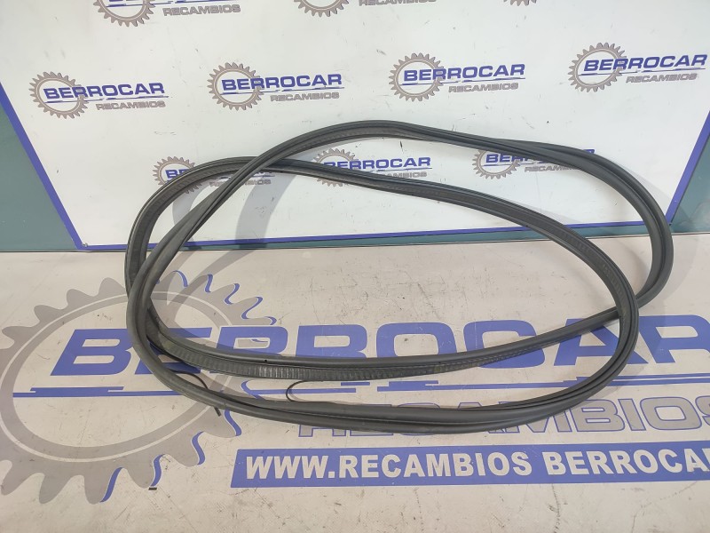 Recambio de gomas contorno puerta para seat altea (5p1) referencia OEM IAM 5P0827705G  