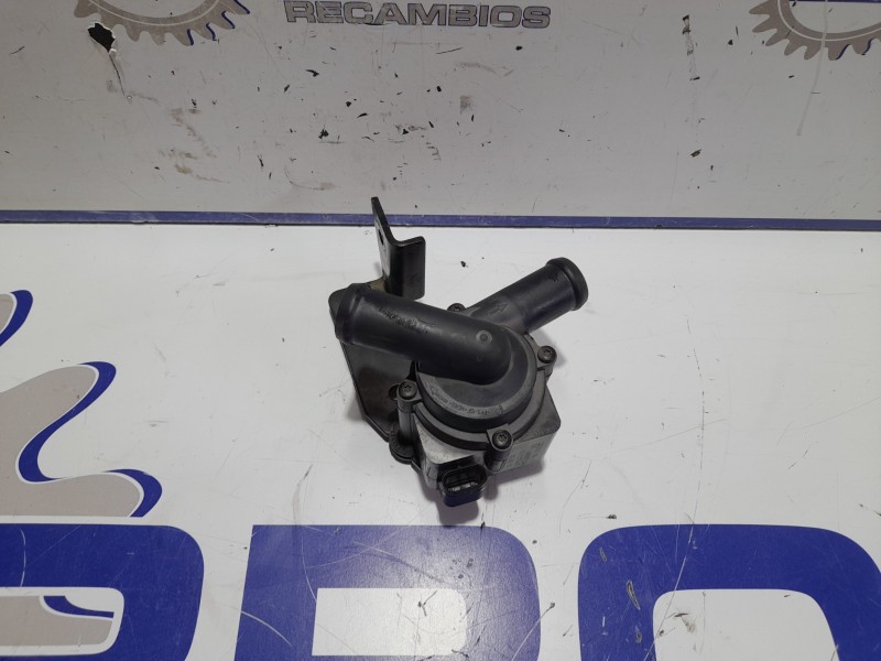 Recambio de bomba agua para seat exeo berlina (3r2) 2.0 tdi referencia OEM IAM 03L965561  