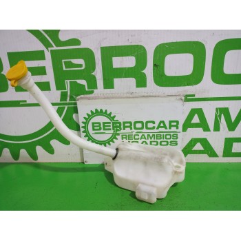 Recambio de deposito limpia para renault kangoo profesional referencia OEM IAM 8200431475  
