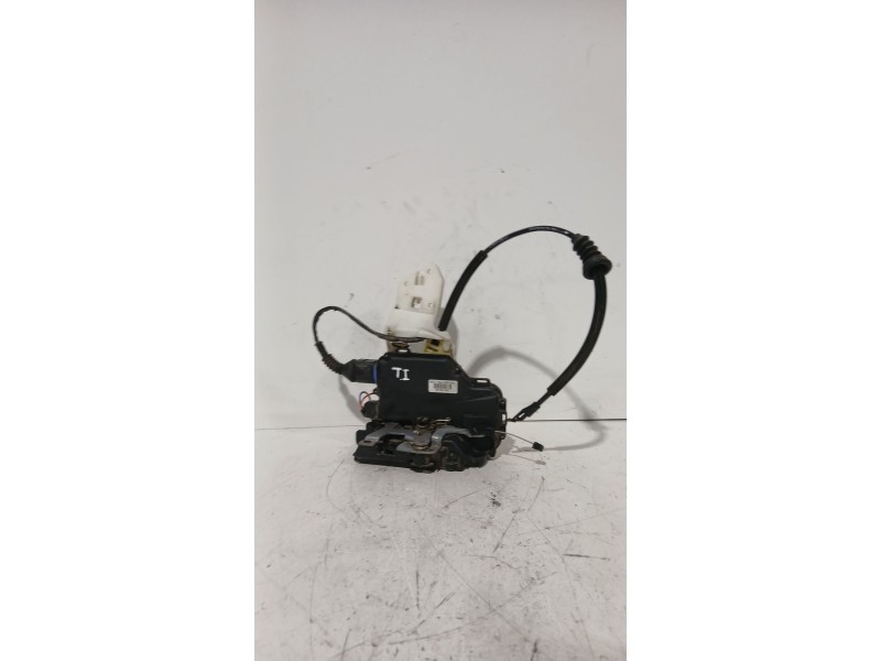 Recambio de cerradura puerta trasera izquierda para seat ibiza iii (6l1) 1.4 tdi referencia OEM IAM 3B4839015AN  
