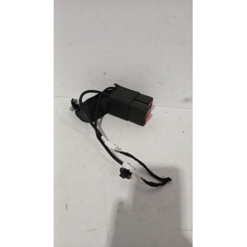 Recambio de enganche cinturon trasero derecho para nissan qashqai ii (j11, j11_) 1.3 dig-t referencia OEM IAM 888524EA5A  