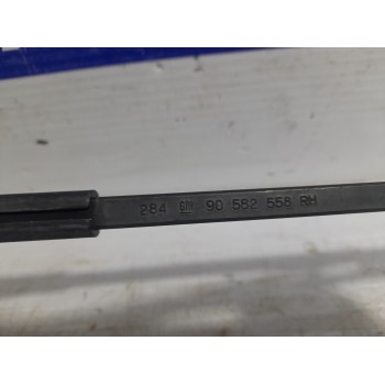 Recambio de brazo limpia delantero derecho para opel zafira a elegance referencia OEM IAM 90582558  