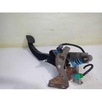 Recambio de pedal embrague para renault scenic ii authentique referencia OEM IAM 8200703547  