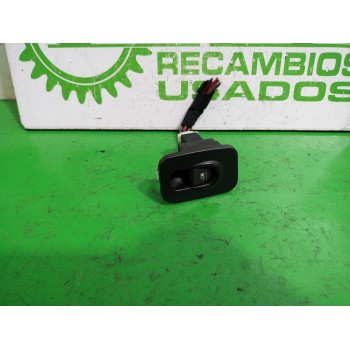 MANDO ELEVALUNAS DELANTERO DERECHO B88328689 