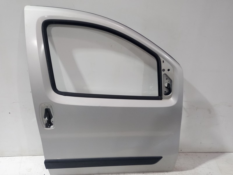 Recambio de puerta delantera derecha para peugeot bipper tepee basis referencia OEM IAM 9004AZ  