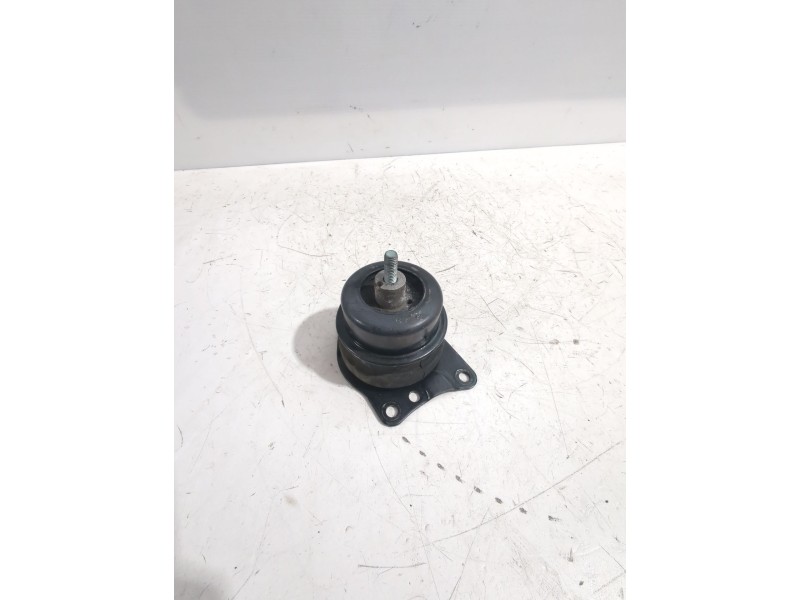 Recambio de soporte motor derecho para volkswagen polo iv (9n_, 9a_) 1.9 sdi referencia OEM IAM 6R0199167S  