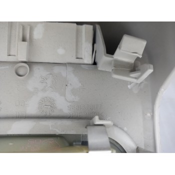 Recambio de luz interior para peugeot 3008 style referencia OEM IAM 9681370177  