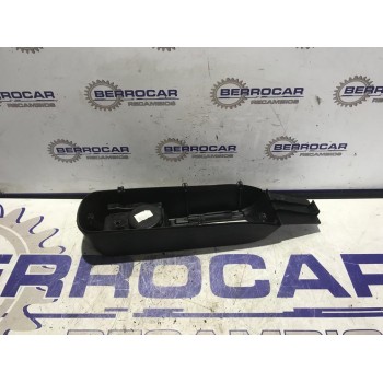 Recambio de consola central para fiat punto (evo) (199) 1.3 16v jtd cat referencia OEM IAM 735394634  