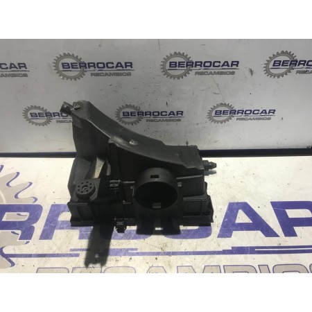 Recambio de caja filtro aire para volkswagen t5 bus 1.9 tdi cat (axb) referencia OEM IAM 7H0129644A  