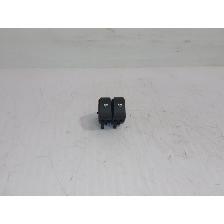 Recambio de mando elevalunas delantero izquierdo para opel movano b bus hbs l3h2 3,9t referencia OEM IAM 108269C  