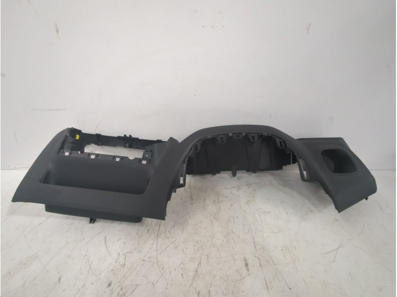 Recambio de moldura interior para peugeot rifter 1.5 bluehdi 100 referencia OEM IAM 9820749777  