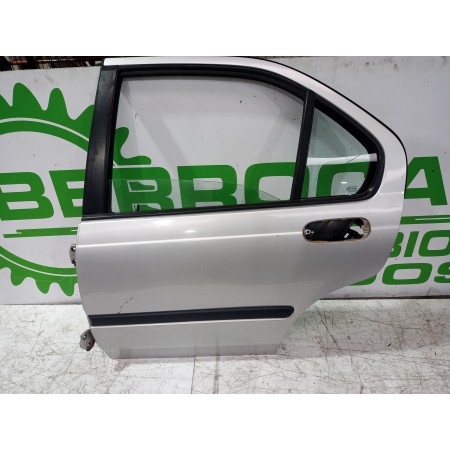 Recambio de puerta trasera izquierda para honda civic berlina .5 (ma/mb) 1.5 referencia OEM IAM 67550ST3E00ZZ  