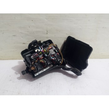Recambio de caja reles / fusibles para peugeot 207 confort referencia OEM IAM 9664997880  