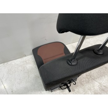 Recambio de asientos trasero derecho para skoda yeti active referencia OEM IAM 5L6885032  