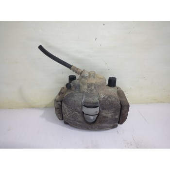 Recambio de pinza de freno delantera derecha para renault scenic ii authentique referencia OEM IAM 7701065267  