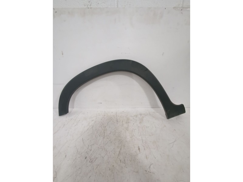 Recambio de aletin trasero derecho para peugeot rifter 1.5 bluehdi 100 referencia OEM IAM 981646907  