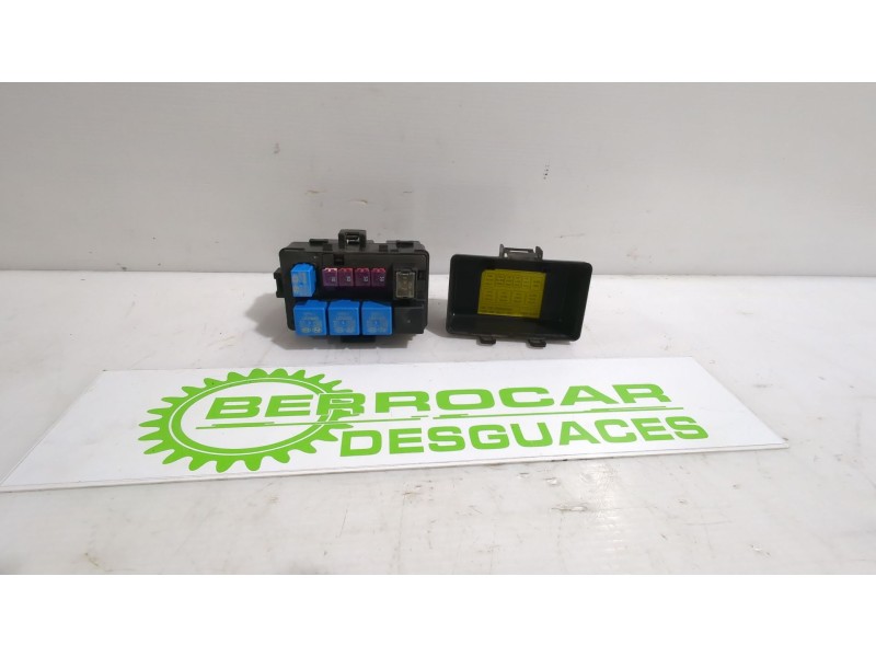 Recambio de caja reles / fusibles para hyundai i30 (fd) 1.6 crdi referencia OEM IAM 919412L220  