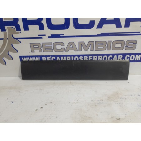 Recambio de molduras traseras para citroën jumpy 1.9 diesel referencia OEM IAM 1495792077  