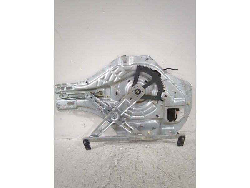 Recambio de elevalunas delantero izquierdo para hyundai tucson (jm) 2.0 crdi referencia OEM IAM 824702E010  