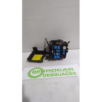 Recambio de caja reles / fusibles para hyundai i30 (fd) 1.6 crdi referencia OEM IAM 919501H030  