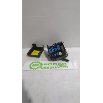 Recambio de caja reles / fusibles para hyundai i30 (fd) 1.6 crdi referencia OEM IAM 919501H030  