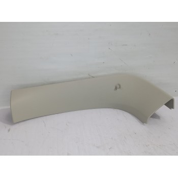 Recambio de moldura para lynk & co 01 hev referencia OEM IAM 8890327341  