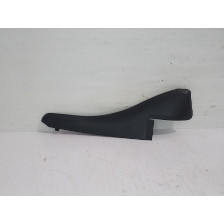 Recambio de moldura para renault master bus bus l3h2 techo elevado, 16 - plazas referencia OEM IAM 668100009R  