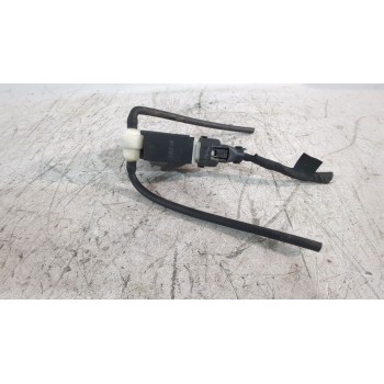 Recambio de bomba limpia para kia cee´d hatchback (ed) 1.6 crdi 90 referencia OEM IAM 985102V100  