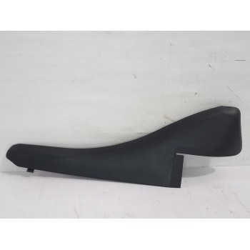 Recambio de moldura para renault master bus bus l3h2 techo elevado, 16 - plazas referencia OEM IAM 668100009R  