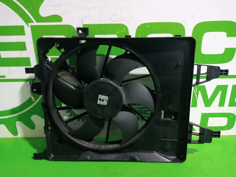 Recambio de electroventilador para renault kangoo profesional referencia OEM IAM 921206476  