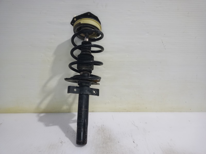 Recambio de amortiguador delantero izquierdo para renault scenic ii authentique referencia OEM IAM 8200851838  