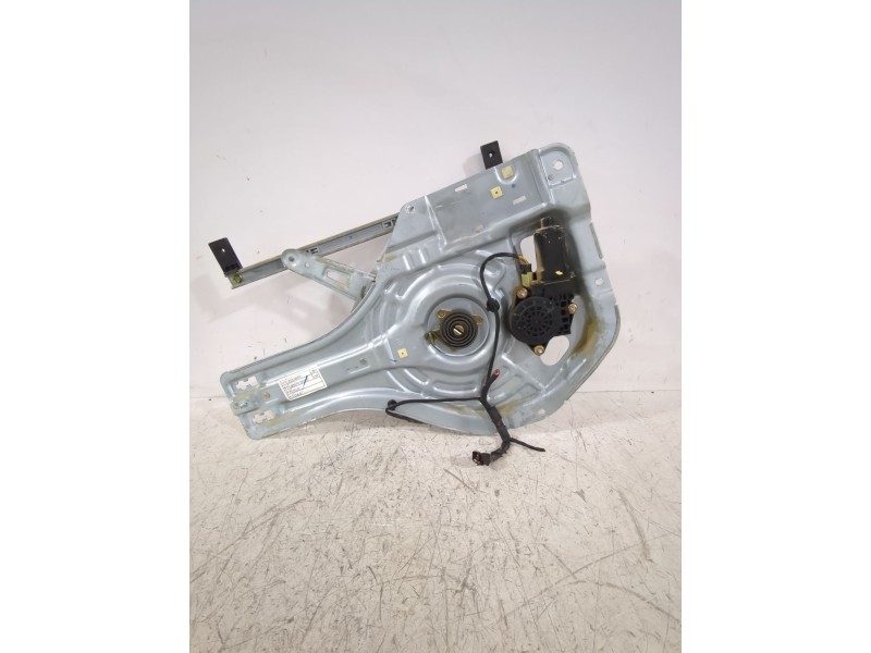 Recambio de elevalunas trasero izquierdo para hyundai tucson (jm) 2.0 crdi referencia OEM IAM 834702E010  