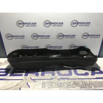Recambio de consola central para toyota yaris (ncp1/nlp1/scp1) 1.0 cat referencia OEM IAM 589110D010  