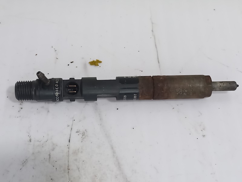 Recambio de inyector para renault scenic ii authentique referencia OEM IAM 8200421359  