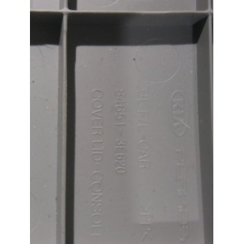 Recambio de moldura para kia sorento 2.5 crdi referencia OEM IAM 846543E600  