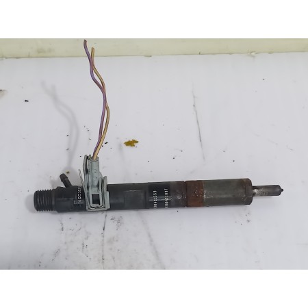 Recambio de inyector para renault scenic ii authentique referencia OEM IAM 8200421359  