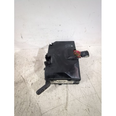 Recambio de caja reles / fusibles para hyundai tucson (jm) 2.0 crdi referencia OEM IAM 912102E000  