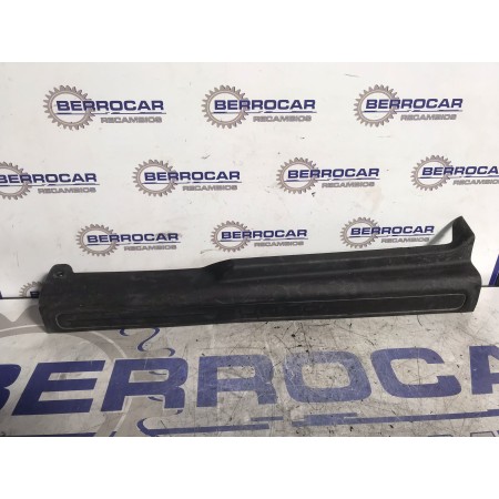 Recambio de moldura lateral para fiat punto (evo) (199) 1.3 16v jtd cat referencia OEM IAM 735488151  