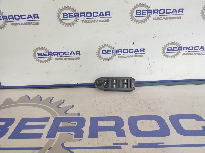 Recambio de mando elevalunas delantero izquierdo para citroën c5 berlina referencia OEM IAM 96498424ZF  