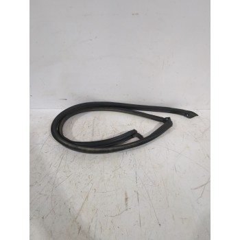 Recambio de goma contorno para peugeot rifter 1.5 bluehdi 100 referencia OEM IAM 9817904680  