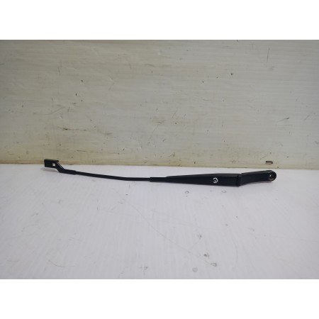 Recambio de brazo limpia delantero derecho para skoda yeti active referencia OEM IAM 5L1955410  