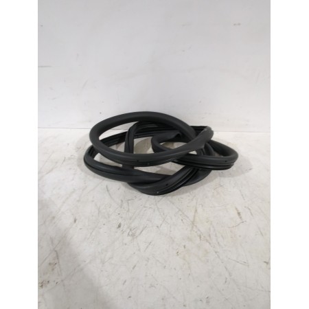 Recambio de goma contorno para peugeot rifter 1.5 bluehdi 100 referencia OEM IAM 9817494680  