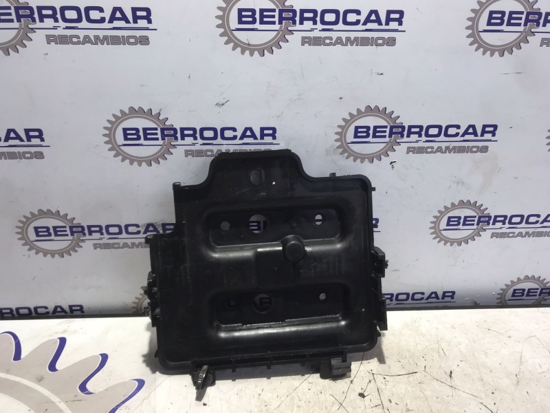 Recambio de soporte bateria para hyundai getz (tb) 1.1 12v cat referencia OEM IAM 37150 1C1000  