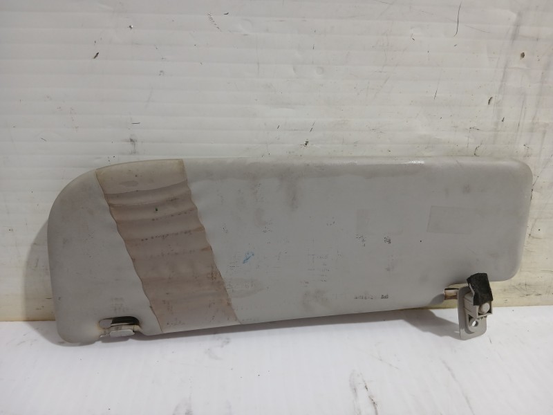 Recambio de parasol izquierdo para peugeot bipper tepee basis referencia OEM IAM 8143YV  