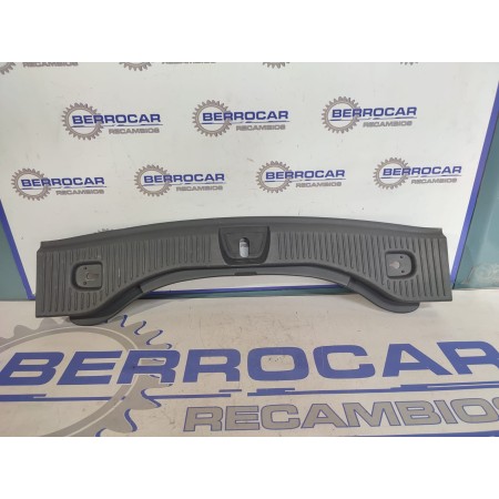 Recambio de molduras traseras para opel mokka referencia OEM IAM 94522424  